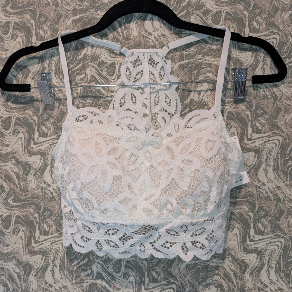 NWT Abercrombie & Fitch Bralette Size Medium